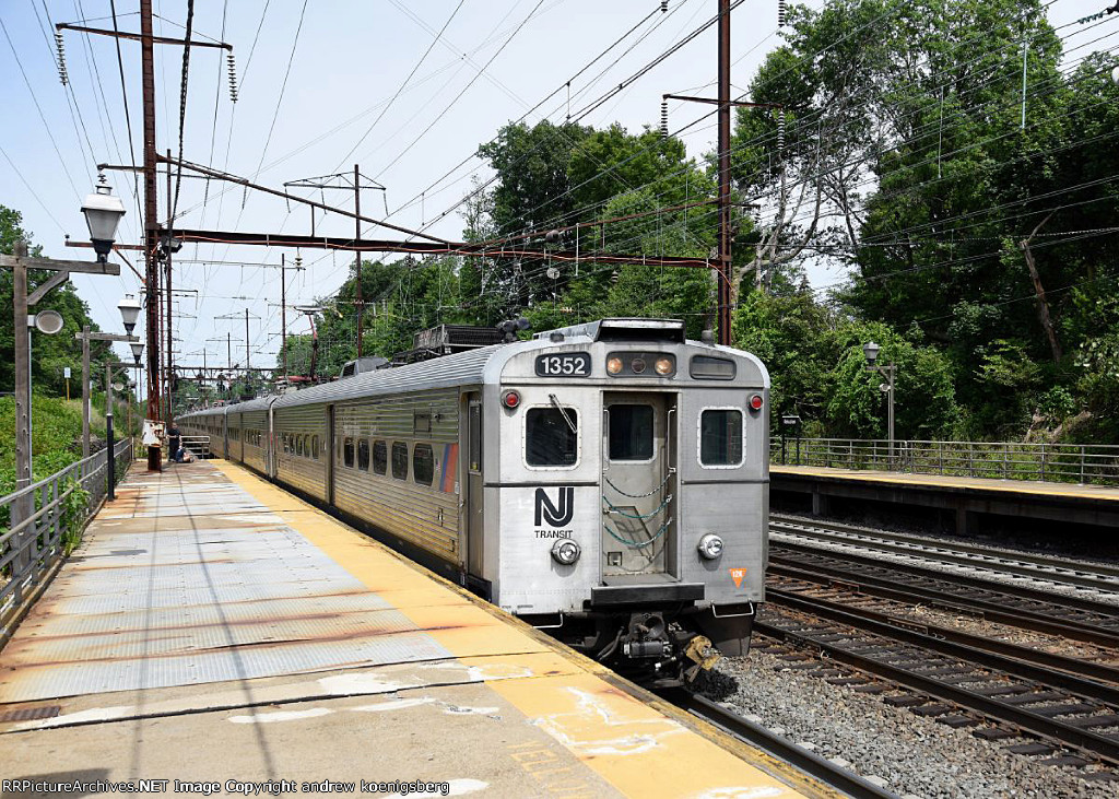 NJT 1352